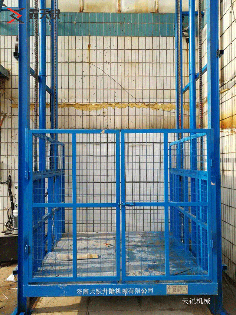 广州室外贴墙导轨式升降机